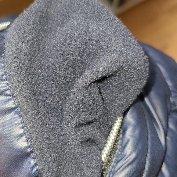 GUESS LOS ANGELES DOWN PUFFER JACKET NAVY BLUE - Picture 5 of 11